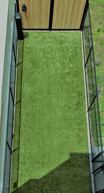 Dog park at Lakeview 3200 Apartments, Illinois, 60657